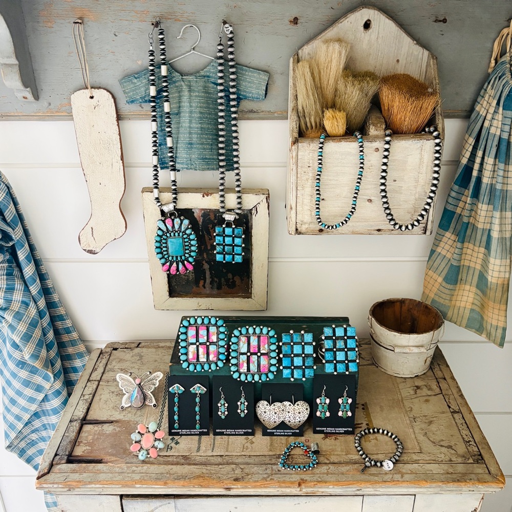 ♥️ Navajo ♥️ Lorenzo & Jerilyn Chee Sterling Silver - Kingman Turquoise Pendant - Picture 7 of 9